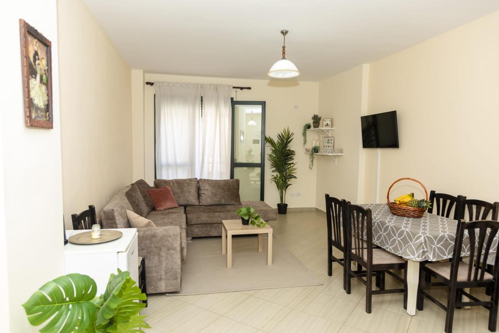 Bay Inn Apartment Sea Front Vlore Bagian luar foto