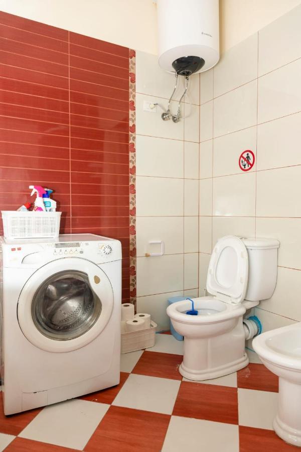 Bay Inn Apartment Sea Front Vlore Bagian luar foto